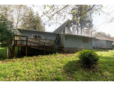 83306 Clear Lake Road Florence OR 97439