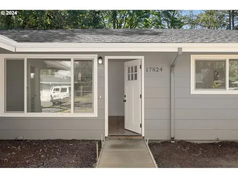 17824 SE Clay Street Portland OR 97233
