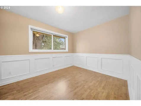 4236 SE 99th Avenue Portland OR 97266