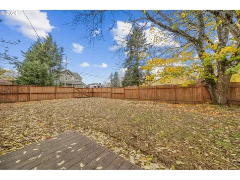 4236 SE 99th Avenue Portland OR 97266