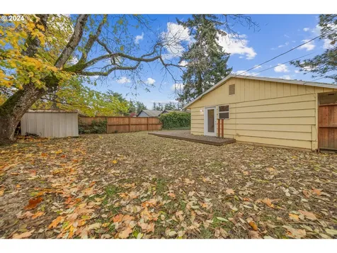 4236 SE 99th Avenue Portland OR 97266