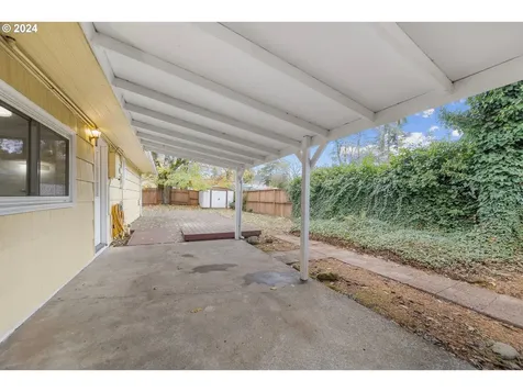 4236 SE 99th Avenue Portland OR 97266