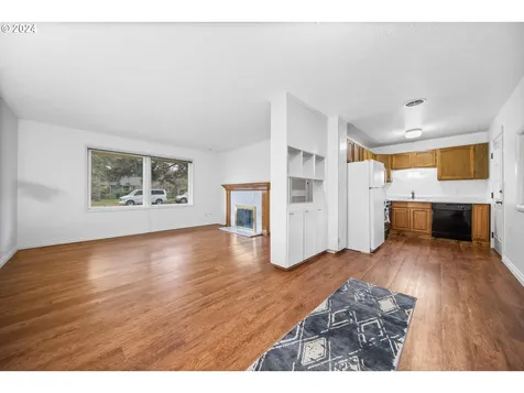 4236 SE 99th Avenue Portland OR 97266