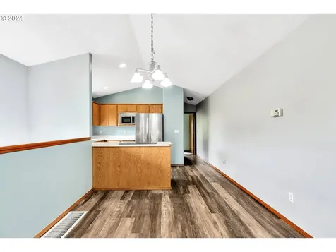 15811 Ne Milton Place Portland OR 97230