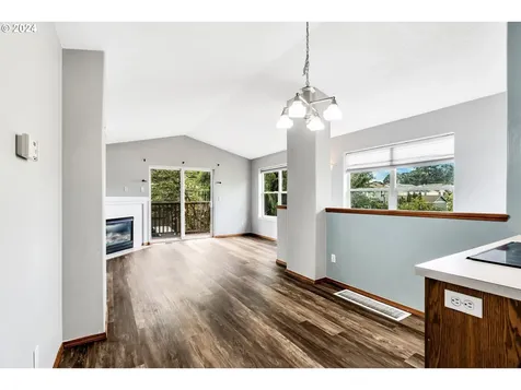 15811 Ne Milton Place Portland OR 97230