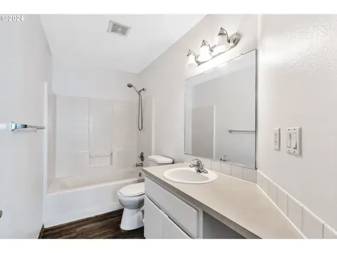 15811 Ne Milton Place Portland OR 97230