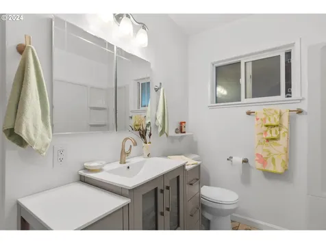 2503 34th Avenue Longview WA 98632