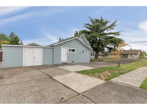 2503 34th Avenue Longview WA 98632