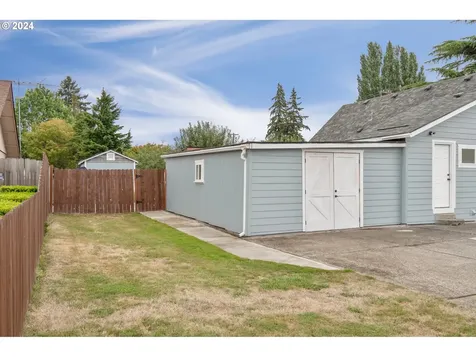 2503 34th Avenue Longview WA 98632