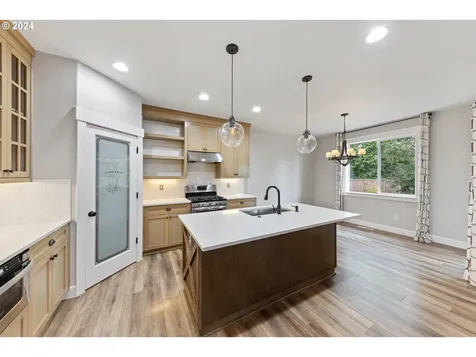 174 Sw Wyatt Street Dallas OR 97338
