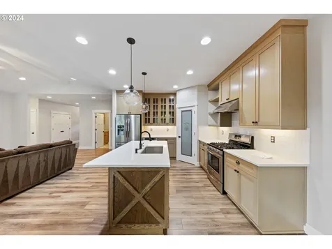174 Sw Wyatt Street Dallas OR 97338
