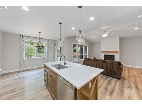 174 Sw Wyatt Street Dallas OR 97338