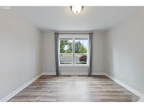 174 Sw Wyatt Street Dallas OR 97338