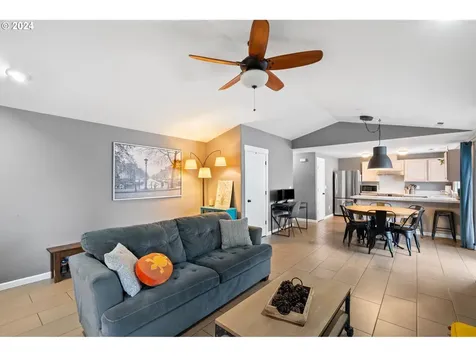 2318 NE 52nd Street Vancouver WA 98663