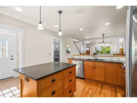 870 Meadow Butte Loop Eugene OR 97401