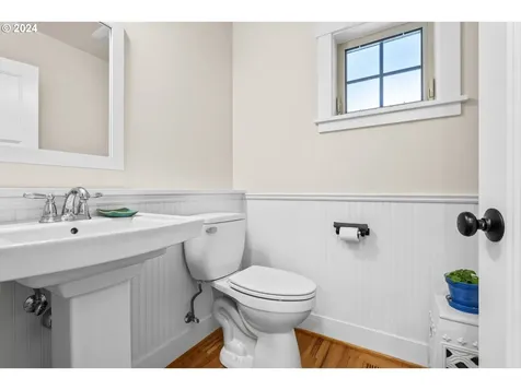 870 Meadow Butte Loop Eugene OR 97401
