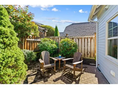 870 Meadow Butte Loop Eugene OR 97401