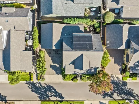 870 Meadow Butte Loop Eugene OR 97401