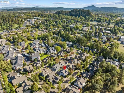 870 Meadow Butte Loop Eugene OR 97401