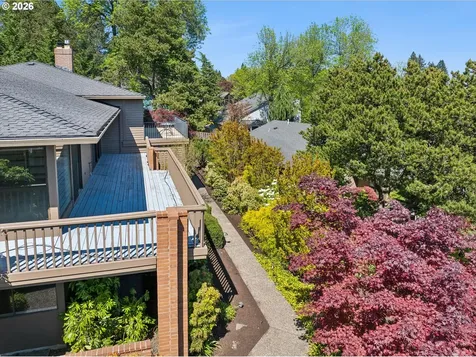 50 Condolea Court Lake Oswego OR 97035