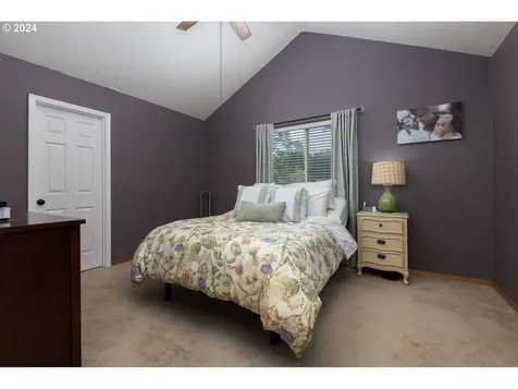 602 Se Inlet Avenue Lincoln City OR 97367