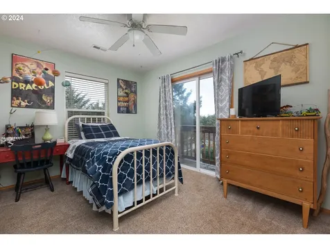 602 Se Inlet Avenue Lincoln City OR 97367