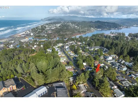 602 Se Inlet Avenue Lincoln City OR 97367