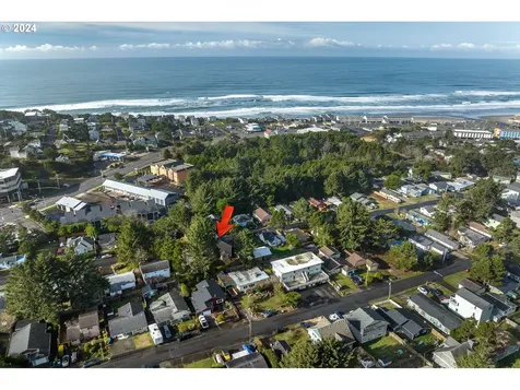 602 Se Inlet Avenue Lincoln City OR 97367