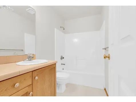 17577 NW Gilbert Lane Portland OR 97229