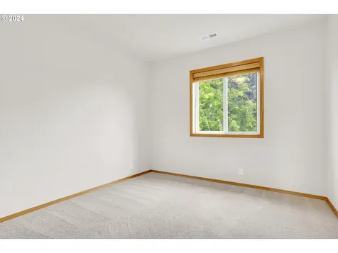 17577 NW Gilbert Lane Portland OR 97229