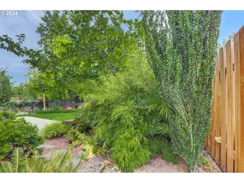 17577 NW Gilbert Lane Portland OR 97229