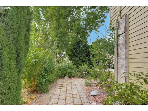 17577 NW Gilbert Lane Portland OR 97229