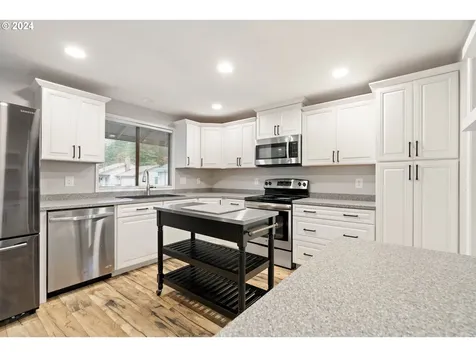 2775 NE Davis Court Mcminnville OR 97128