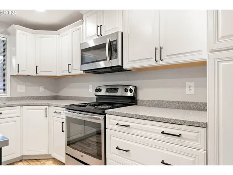 2775 NE Davis Court Mcminnville OR 97128