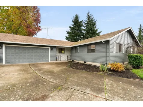 2775 NE Davis Court Mcminnville OR 97128