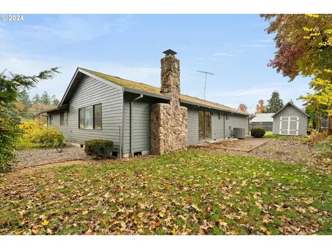 2775 NE Davis Court Mcminnville OR 97128