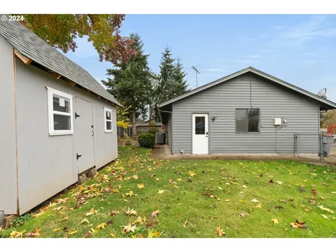 2775 NE Davis Court Mcminnville OR 97128
