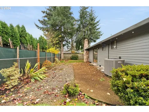 2775 NE Davis Court Mcminnville OR 97128