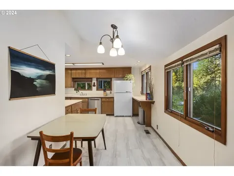 66228 Anliker Road Deer Island OR 97054
