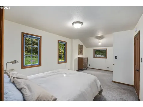 66228 Anliker Road Deer Island OR 97054