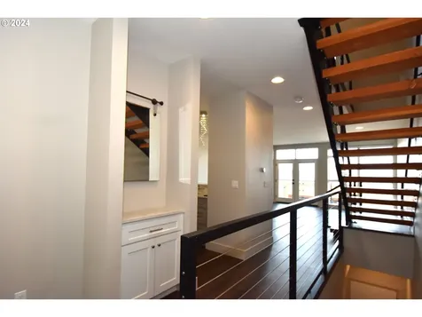 229 SE 2nd Street Troutdale OR 97060