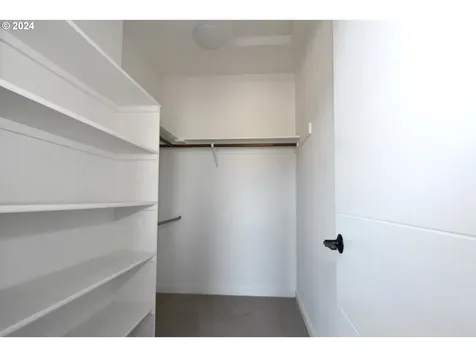 229 SE 2nd Street Troutdale OR 97060
