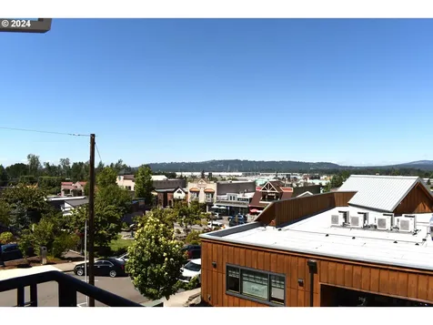 229 SE 2nd Street Troutdale OR 97060