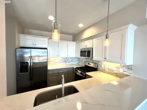 229 SE 2nd Street Troutdale OR 97060