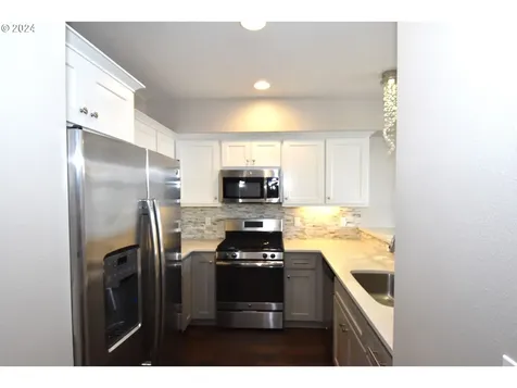 229 SE 2nd Street Troutdale OR 97060