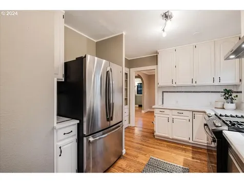 4519 NE 16th Avenue Portland OR 97211