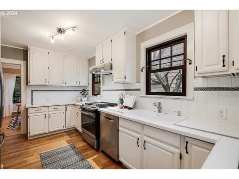4519 NE 16th Avenue Portland OR 97211