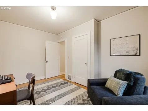 4519 NE 16th Avenue Portland OR 97211