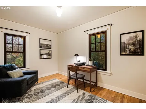 4519 NE 16th Avenue Portland OR 97211