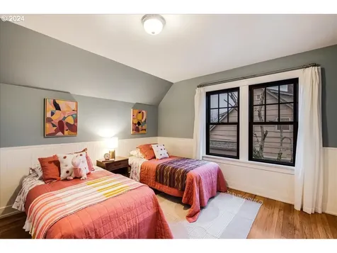 4519 NE 16th Avenue Portland OR 97211